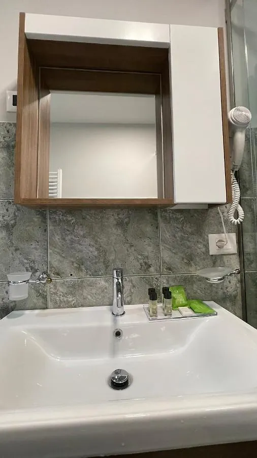 Comfort Apartment In City Center Tirana